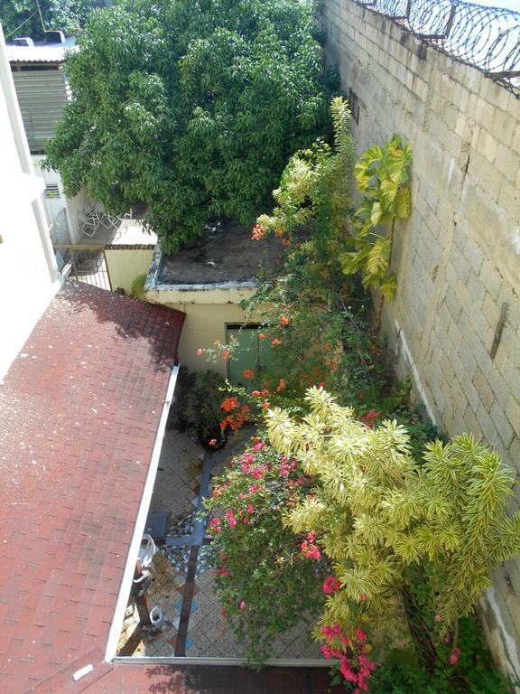 Hostal Condo-Parque Santo Domingo Exterior photo