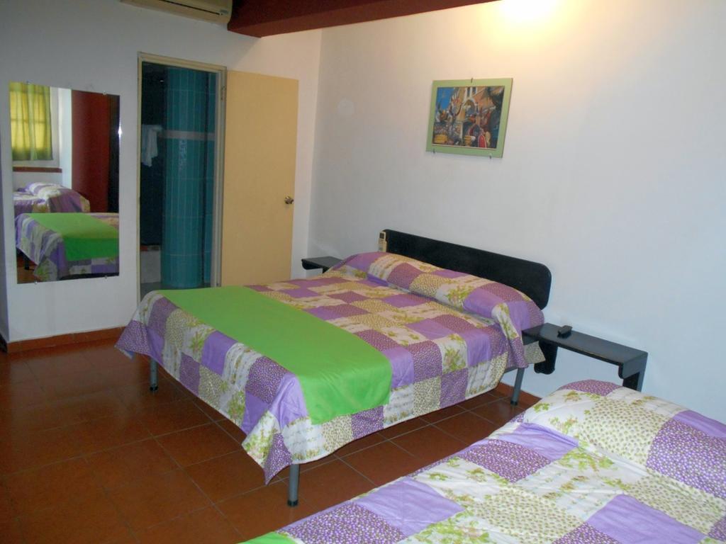 Hostal Condo-Parque Santo Domingo Exterior photo
